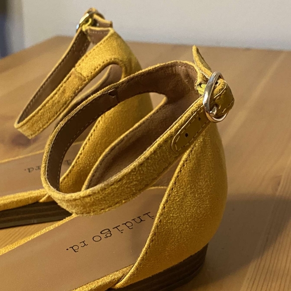 INDIGO YELLOW FLATS - WOMANS SIZE 7.5 - Picture 3 of 11